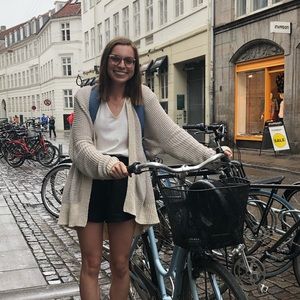 Meet your Posher, Robyn